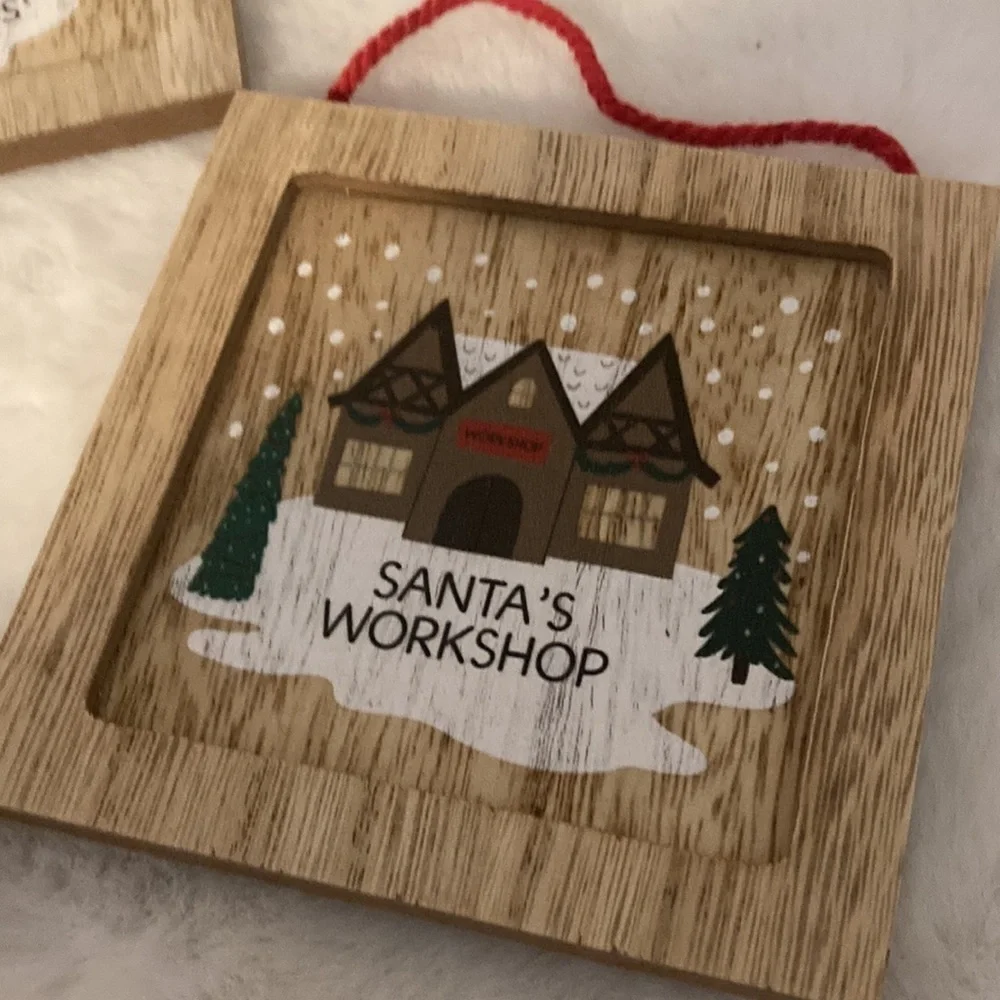 Target BP 2019 Mini Hanging Christmas Signs